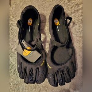 Vibram Black FiveFingers Women's Shoes